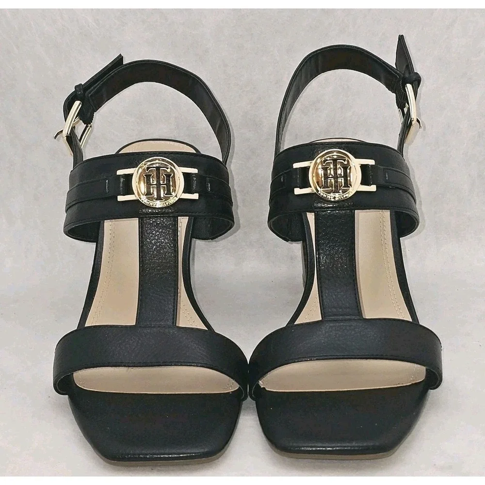 NWOT Tommy Hilfiger Garza Block Heel Black Faux Pebbled Leather Sandals  9½ M